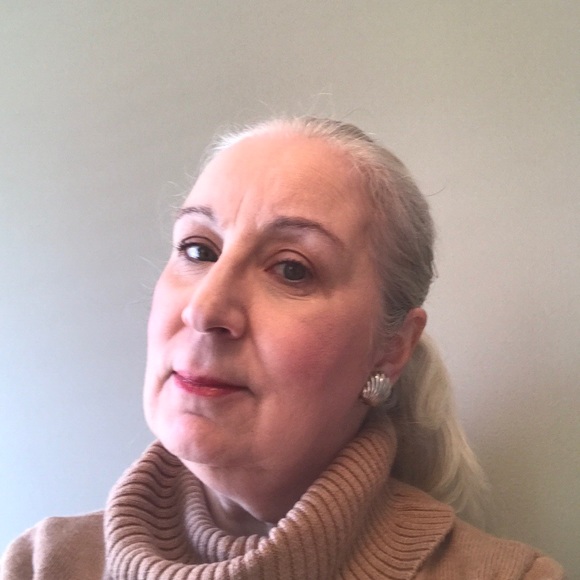 Meet your Posher, Melanie - Picture 1 of 1